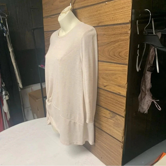 Peck & Peck light peach top size large cute front twist! - Picture 3 of 7